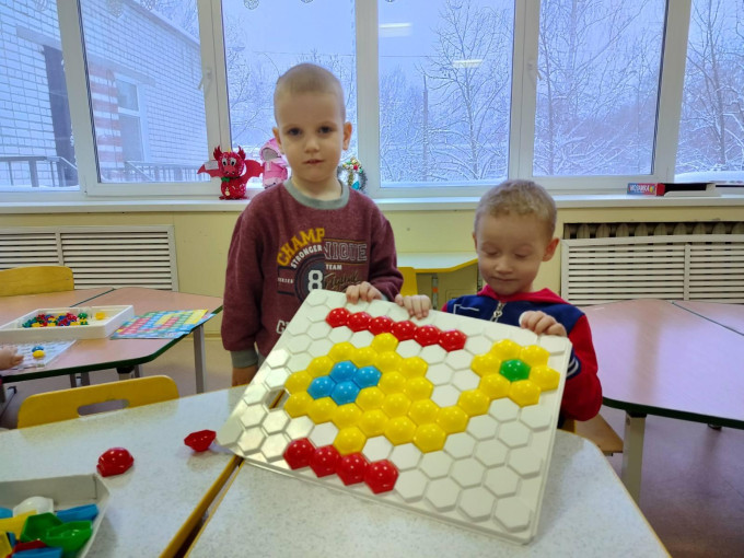 Мы с мозаикой играли Мы с мозаикой играли.